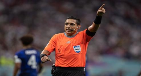 الفنزويلي خيسوس فالنزويلا حكما لنهائي كأس إنتركونتيننتال بين ريال مدريد وباتشوكا